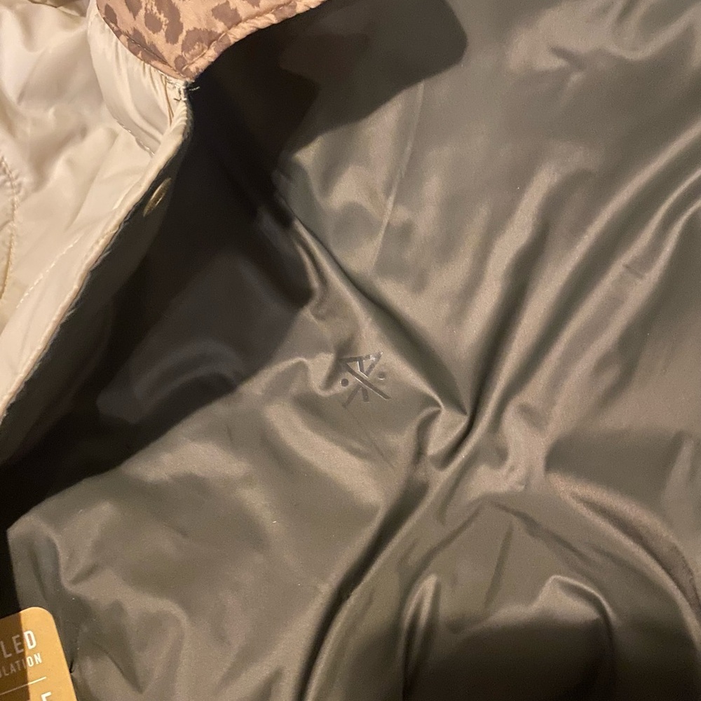 Roark Reversible Safe Camp Jacket - Picture 15 of 16